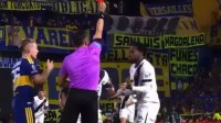 Andrés Gomez é expulso após empurrar o árbitro e desfalcará o Vasco; veja