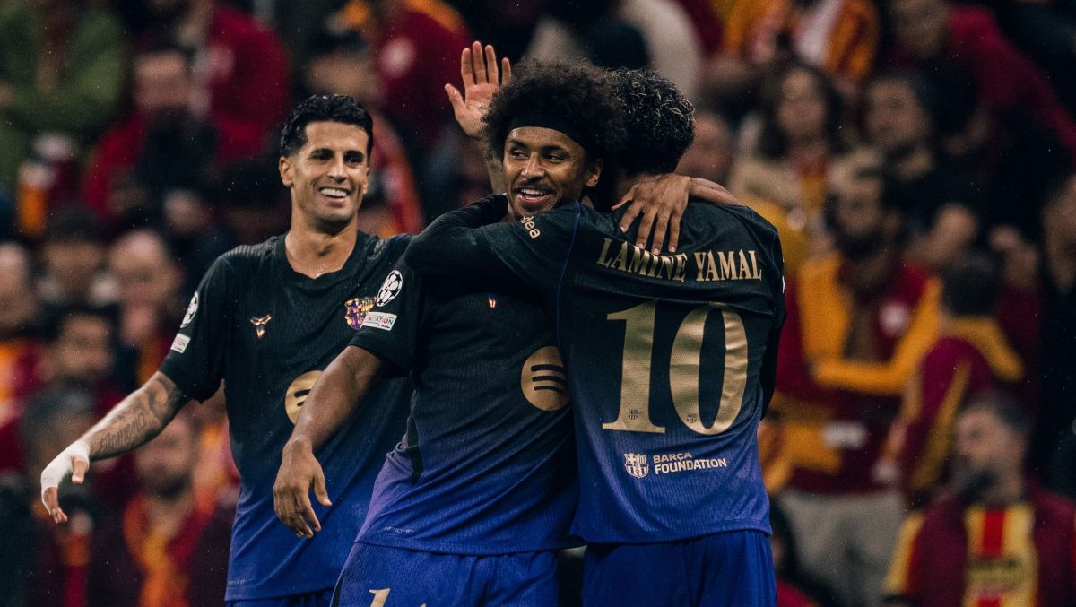 Zagueiro do United detona dirigentes após derrota na Champions League