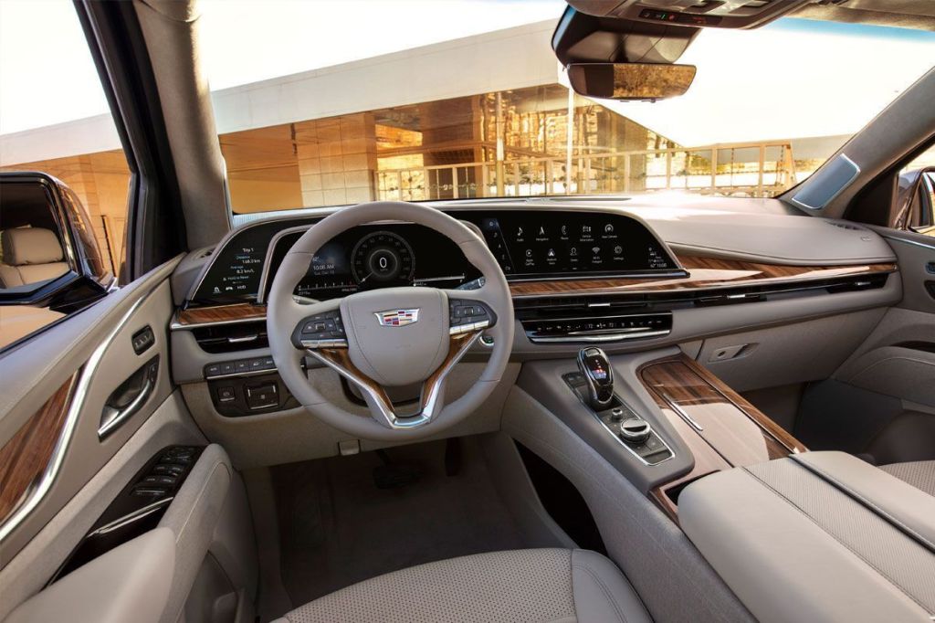 Cadillac Escalade: SUV de grande porte é um dos mais desejados pelos brasileiros