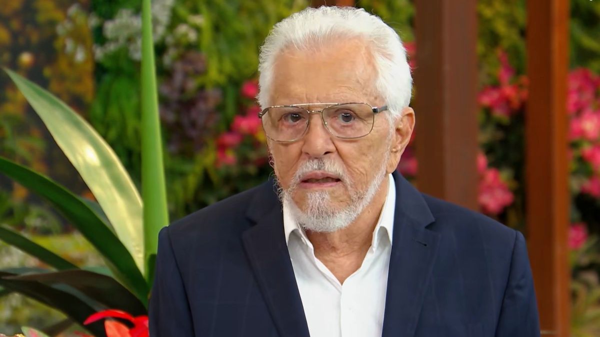 Carlos Alberto De Nobrega Se Emociona Ao Falar Sobre A Praca E Nossa
