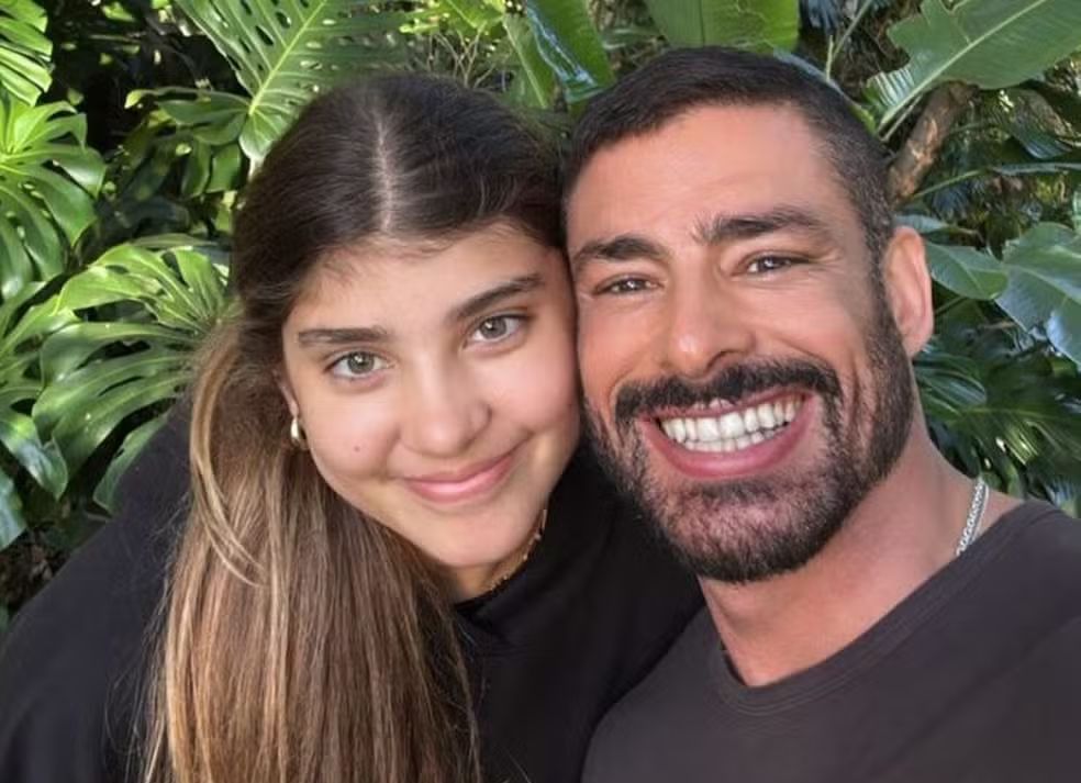 Cauã Reymond e a filha Sofia