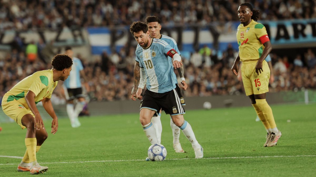 Galvão Bueno crava: “Messi foi o maior jogador na história da Argentina”