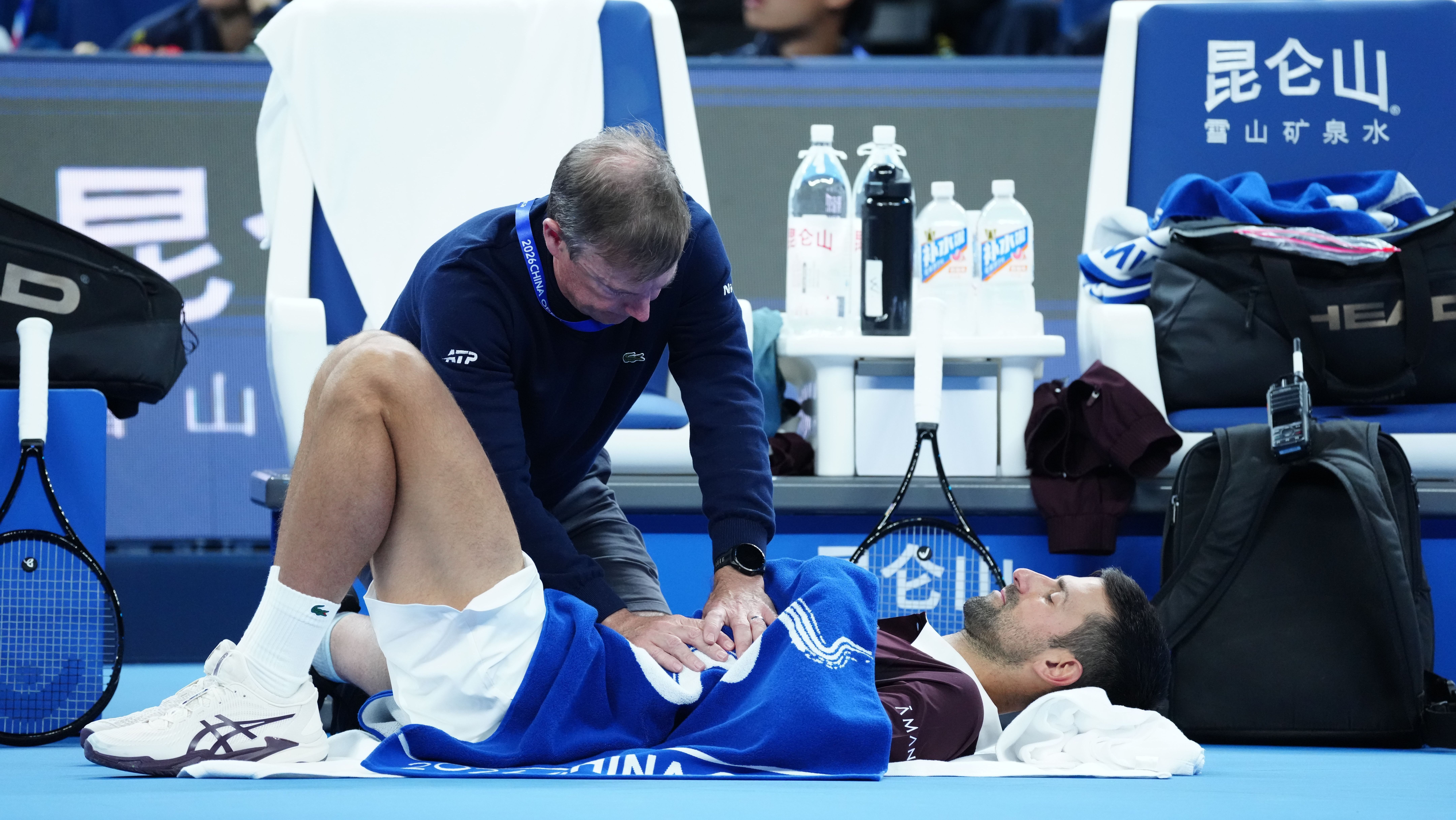 Djokovic volta a desabafar sobre questão de saúde, mas não revela o que tem