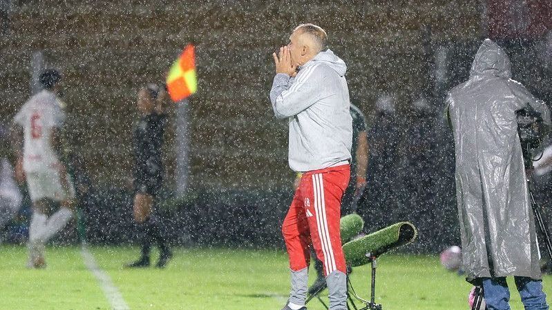 Região: Baptista diz que arbitragem prejudicou o Internacional contra o Fluminense