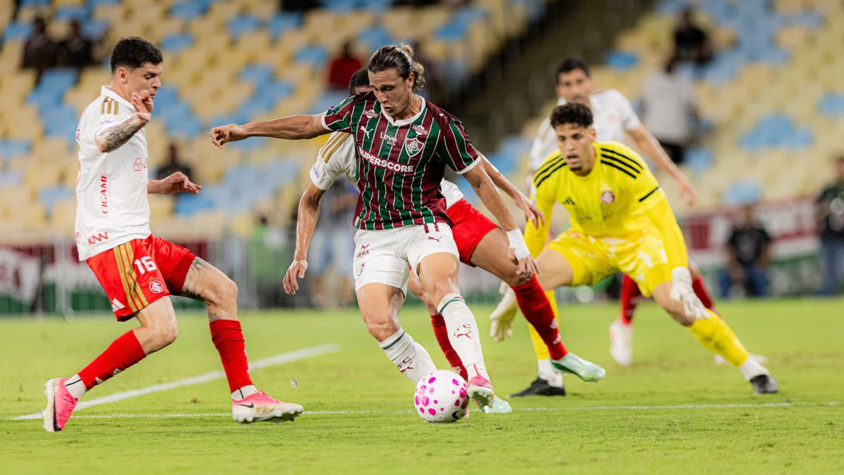 Bahia oscila após início avassalador, mas vence o São Paulo no Brasileirão