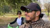Kim Kardashian diz que precisou "se curar" antes de namorar Lewis Hamilton