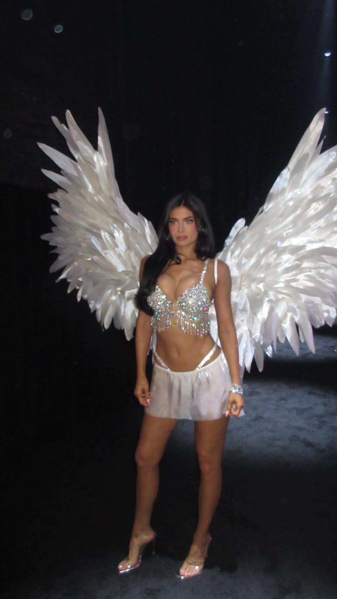 Kylie Jenner usa Fantasy Bra no Victoria's Secret Fashion Show 2026 • Instagram/Kylie Jenner