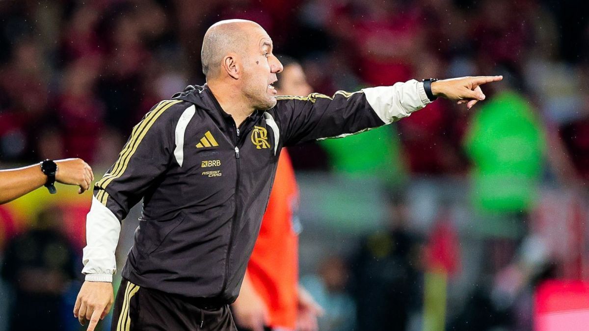 Herói contra o Flamengo, Muslera precisou superar falhas na Copa do Mundo