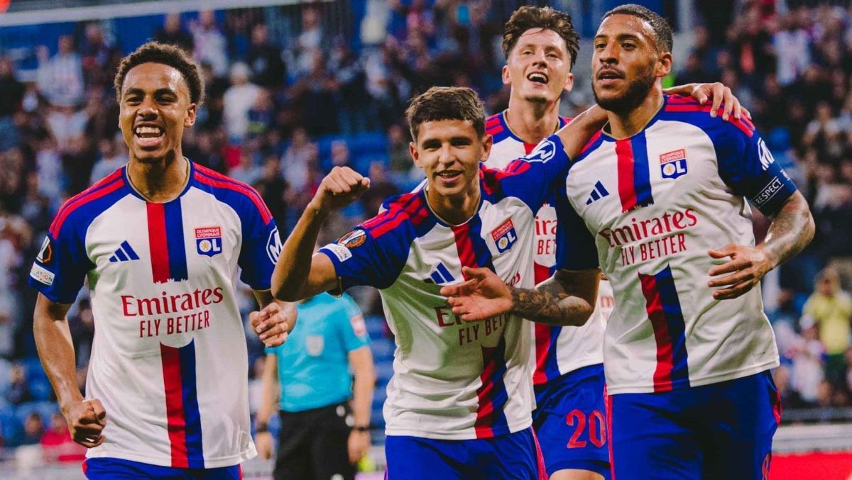 Dupla brasileira brilha e Bournemouth vence mais uma na Europa League