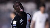 Vasco busca virada sobre o Corinthians e afunda rival no Z4 do Brasileirão
