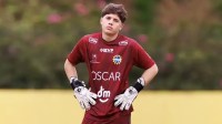 Goleiro de 14 anos que defendia time paulista morre após acidente de carro