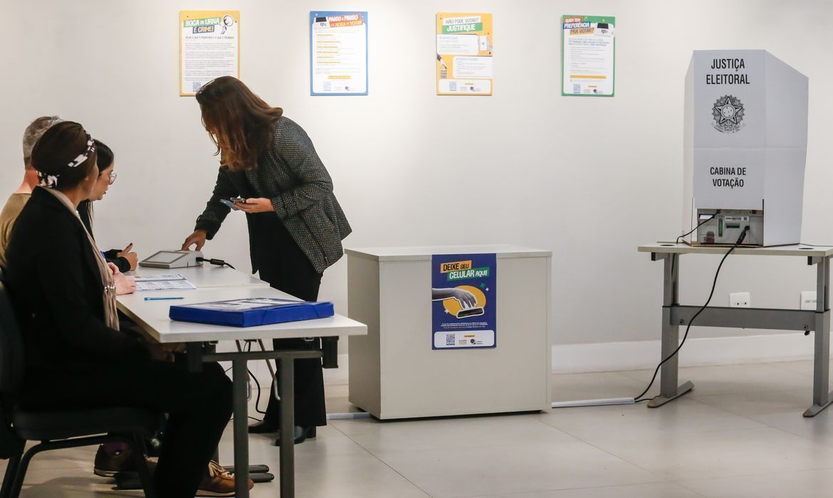 Análise: Abstenção no 1º turno presidencial cresce desde 2006