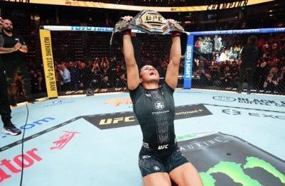 Natália Silva bate chinesa e leva o cinturão inédito para o Brasil no UFC