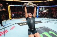 Natália Silva bate chinesa e leva o cinturão inédito para o Brasil no UFC