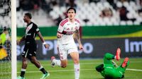 Flamengo mantém liderança no Brasileirão com vitória sobre Vasco