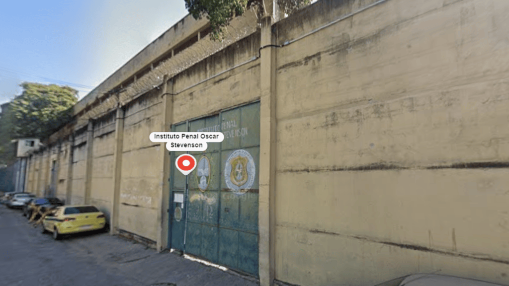 fachada de presídio