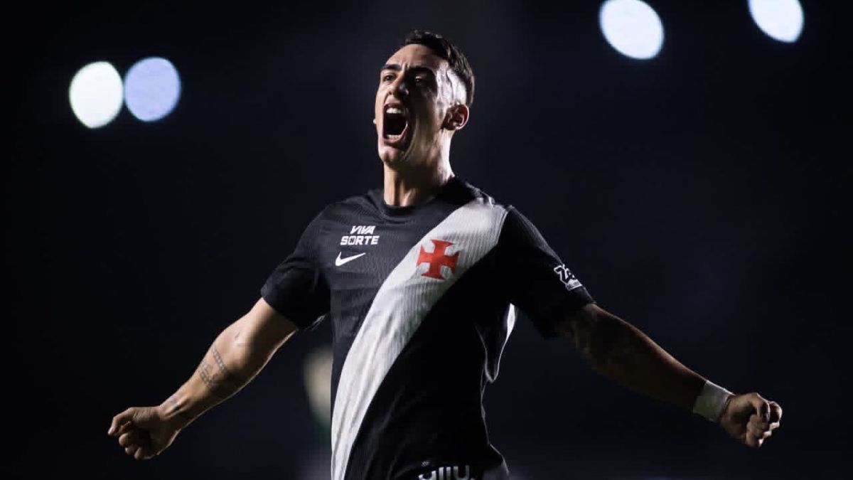 Giay decide, Palmeiras vence Bragantino e dorme na liderança do Brasileirão