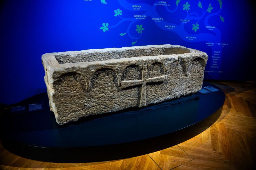 Exposição de 900 relíquias premíslidas ultrapassa meio milhão de visitantes no Museu Nacional de Praga