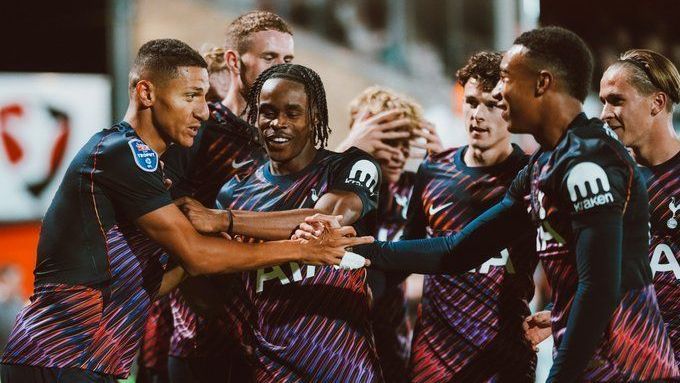 Champions: Arsenal cresce na etapa final e vence time de filho de Ancelotti