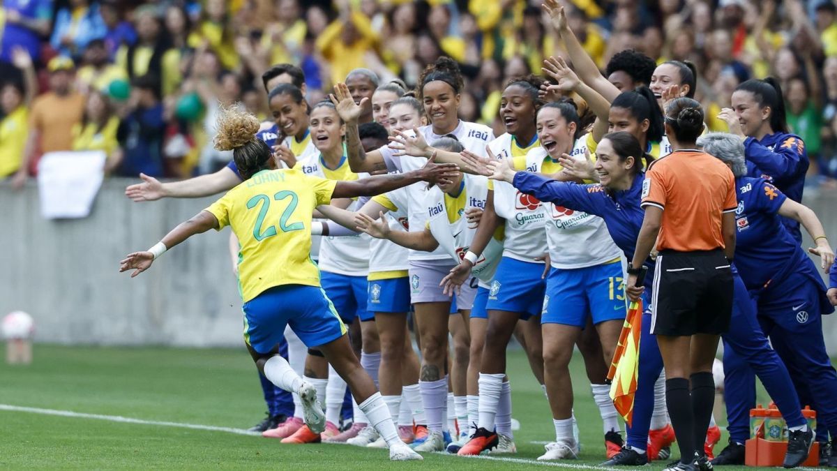 Netinho cantou em trio elétrico na Itália para apoiar Brasil na Copa de 90
