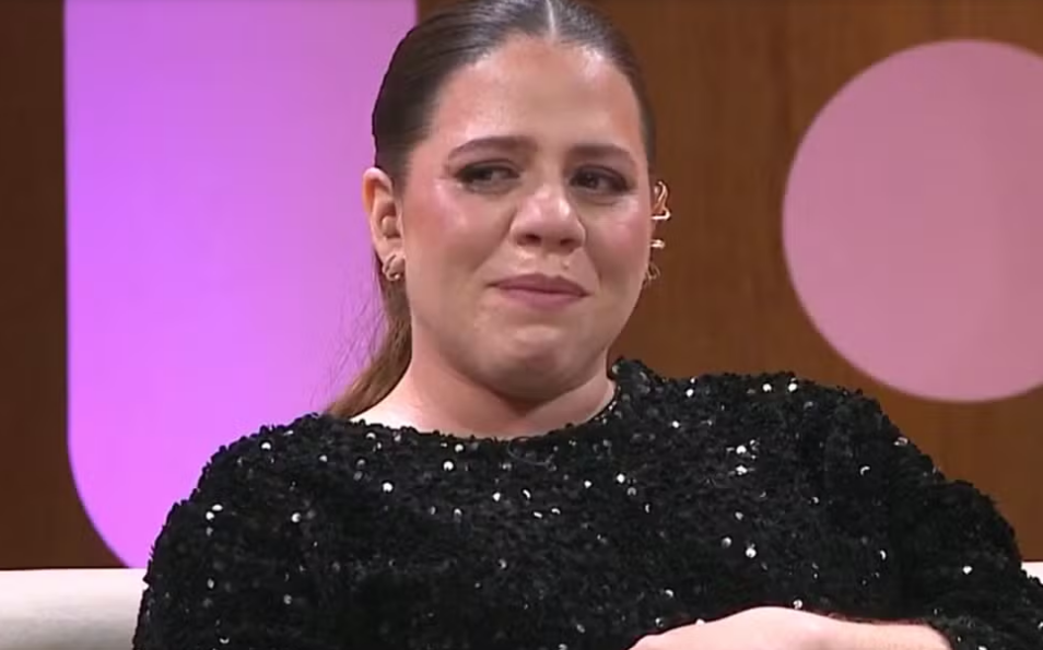Fique por dentro: Tati Machado chora ao se despedir do “Saia Justa” na reta final da gravidez