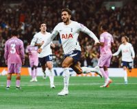 Tottenham supera o Coventry e conquista primeira vitória na Premier League