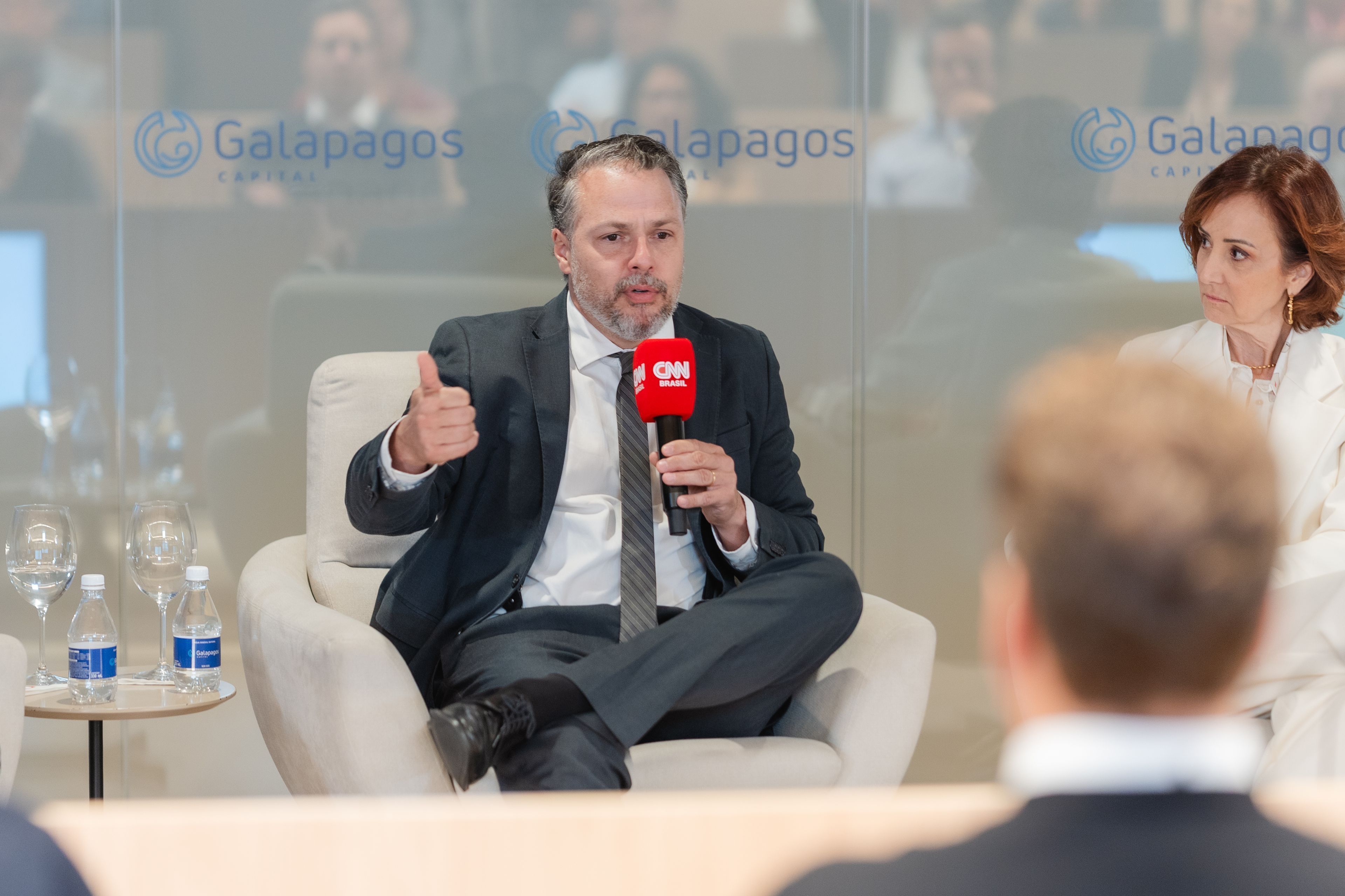 Análise da Eurasia Group aponta cenário favorável para reformas fiscais em 2027