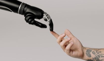 Biohacking prevê criar novas e mais poderosas interações entre corpo humano e tecnologias avançadas