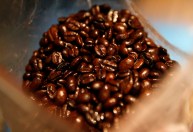 Exportação de café verde do Brasil cai 30% em setembro, aponta Cecafé