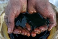 Ondas de calor na Europa e escassez de gás impulsionam demanda por petróleo, diz AIE