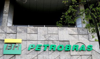 Petrobras adere a acordo tributário e terá impacto de quase R$ 12 bi no 2º tri