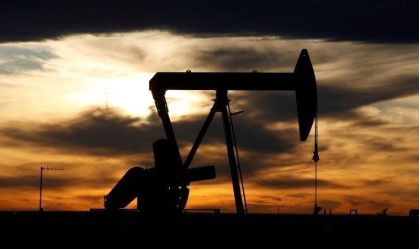 Petróleo fecha em alta com temores de tarifas de Trump e reunião da Opep+