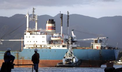 Porto de Santos registra recorde de movimentação de cargas em 2024