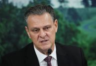 Brasil estava preparado para enfrentar turbulências do tarifaço, diz Fávaro