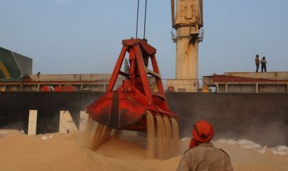 Bunge muda destino da 1ª carga de farelo de soja argentina para a China