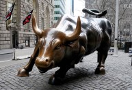 Bolsa dos EUA atinge máxima recorde após dados de emprego nos Estados Unidos