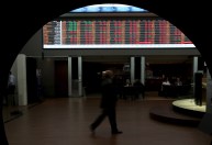 Mercado opera com aumento da Selic no centro das atenções