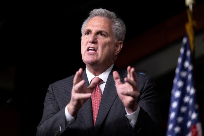 Líder da Minoria na Câmara dos Deputados dos EUA, Kevin McCarthy, durante entrevista coletiva em Washington / Reuters