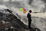 Crise de custo de vida global leva a salto na pobreza extrema, diz ONU