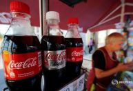 Coca-Cola aumenta previsão de receita anual com demanda por refrigerantes