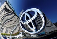 Em meio a polêmicas, Toyota mantém título de maior fabricante do mundo