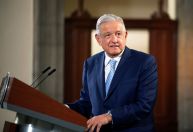 Diplomatas mexicanos deixam Equador neste domingo e embaixada invadida será fechada