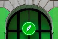 Ação da Robinhood salta 12% após corte de funcionários e com prejuízo menor que esperado