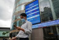 Ações de Hong Kong sobem com expectativa de reabertura do mercado chinês