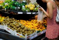 Supermercados sentem dificuldades de abastecimento por bloqueios, diz associação