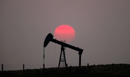 Demanda global por petróleo avança em outubro e atinge 99% do nível pré-pandemia