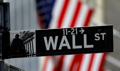 Bolsas dos EUA caem depois de Powell indicar que alta de juros não acabou