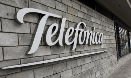 Lucro da Telefônica Brasil cai no 4º trimestre, mas supera estimativas