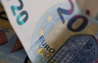 Ministros das Finanças da UE apoiam adoção do euro pela Bulgária em 2026