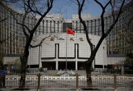 China mantém taxas de empréstimo em movimento inesperado